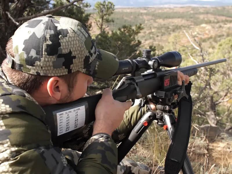 BOG DeathGrip alumínium tripod - az egyik legjobb mesterlövész lőbot