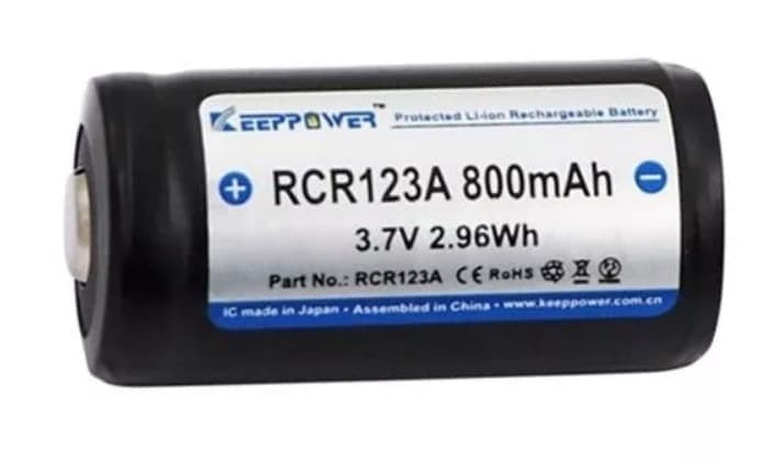 KeepPower CR123 3,7V 800mAh Li-ion akkumulátor védelemmel 31 mm Hőkamerákba éjjelátokba