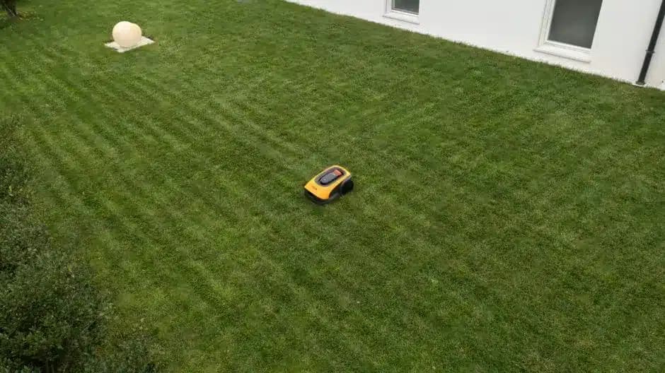STIGA A 750 Robotfűnyíró – Ajánlott munkaterület: 750 m²