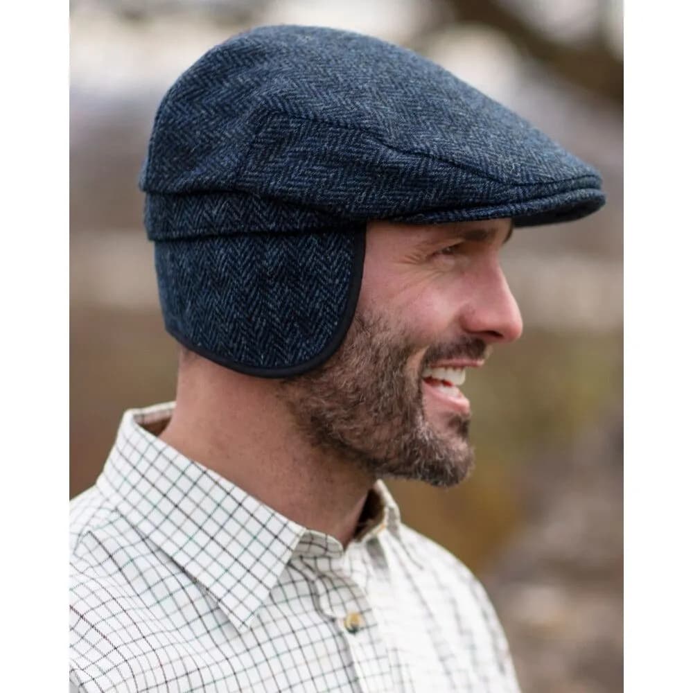 Walker & Hawkes – Edward Harris Tweed Flat Cap fülvédővel